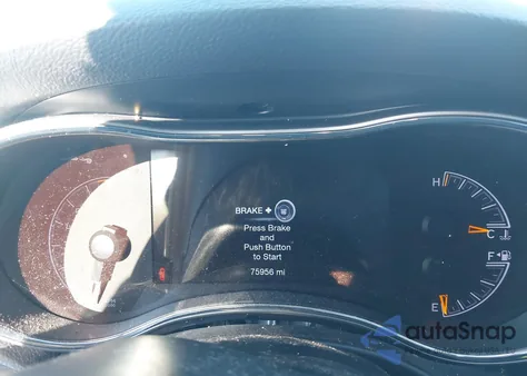 2019 Jeep Grand Cherokee Altitude 4X2 z USA, uszkodzony, nr VIN 1C4RJEAGXKC672601